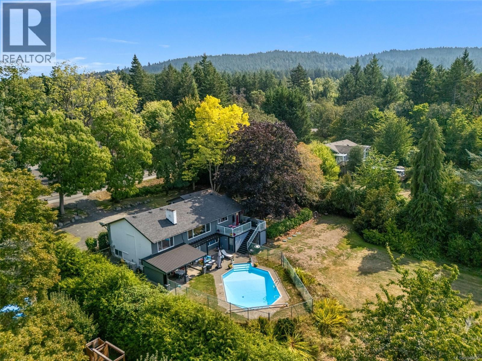 9168 West Saanich Rd, North Saanich, British Columbia