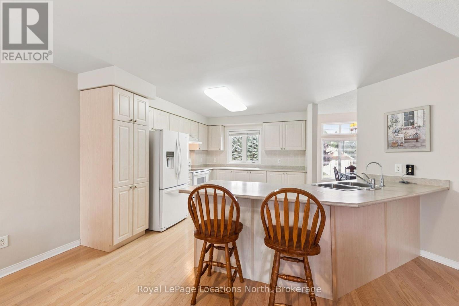 4 Trailwood Place, Wasaga Beach, Ontario  L9Z 1M6 - Photo 13 - S13676682