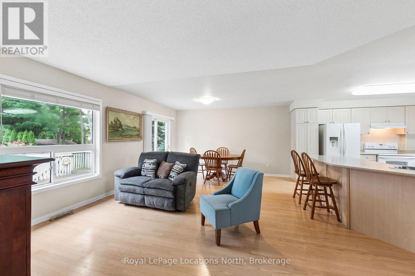 4 Trailwood Place, Wasaga Beach, Ontario  L9Z 1M6 - Photo 17 - S13676682