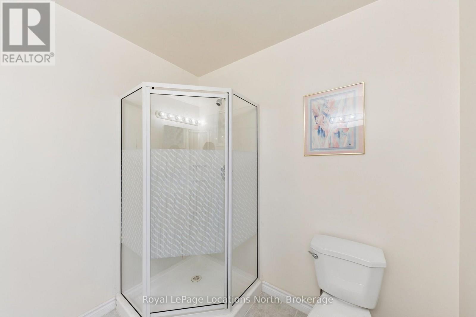 4 Trailwood Place, Wasaga Beach, Ontario  L9Z 1M6 - Photo 37 - S13676682