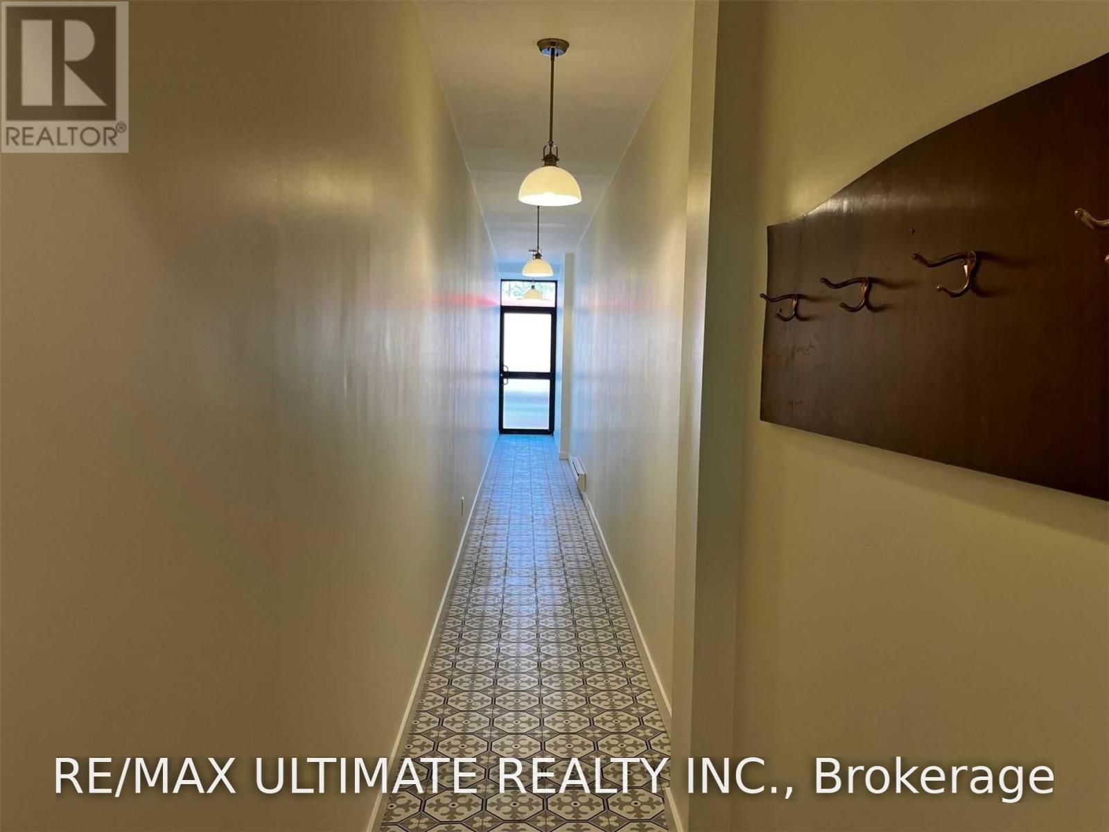 1065b St Clair Avenue W, Toronto, Ontario  M6E 1A6 - Photo 25 - C13676484