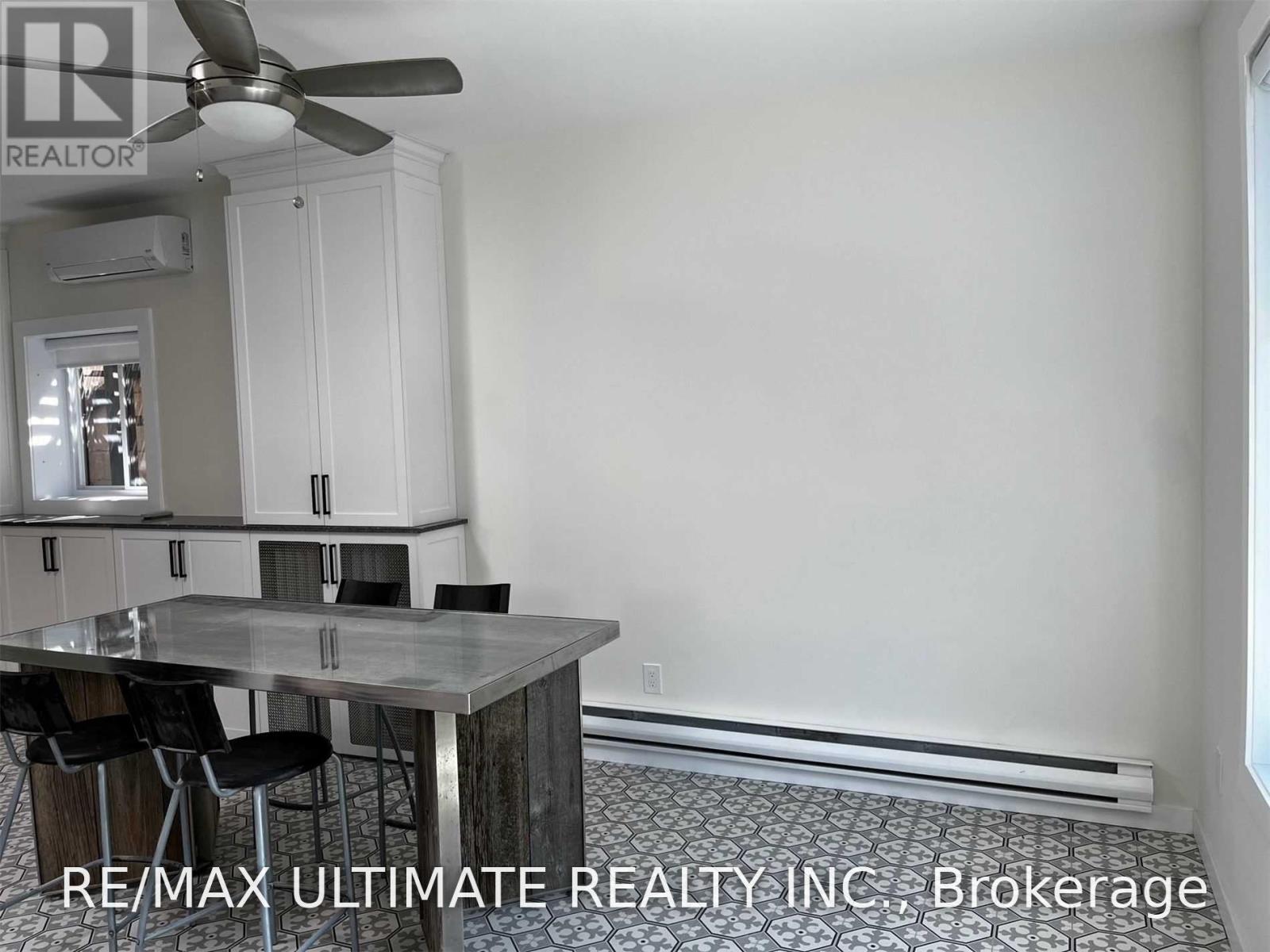1065b St Clair Avenue W, Toronto, Ontario  M6E 1A6 - Photo 3 - C13676484