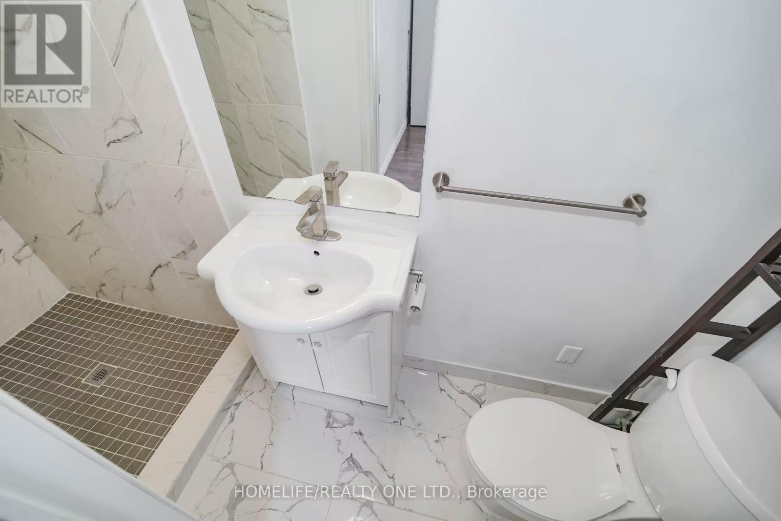 104 Benson Avenue, Toronto, Ontario  M6G 2J1 - Photo 18 - C13676500