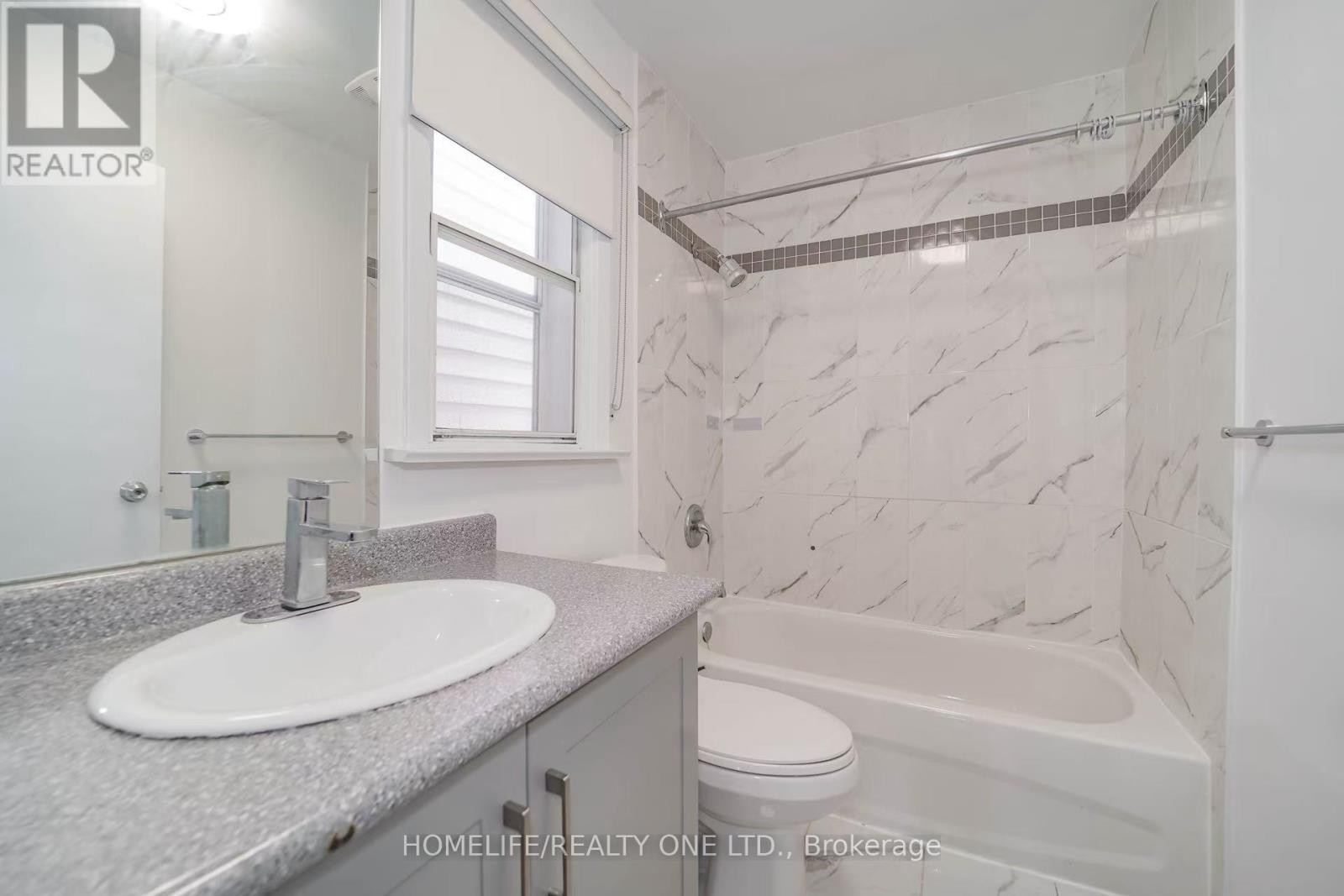 104 Benson Avenue, Toronto, Ontario  M6G 2J1 - Photo 19 - C13676500