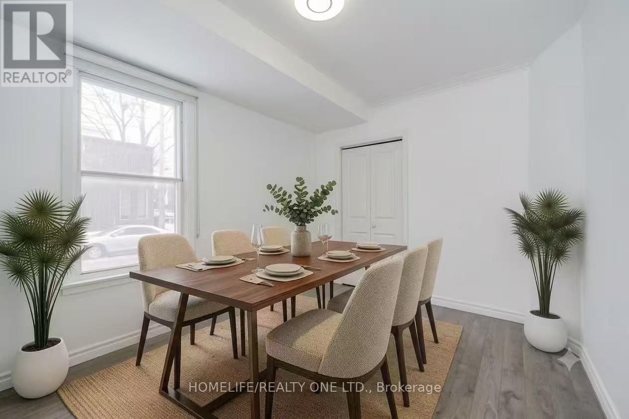 104 Benson Avenue, Toronto, Ontario  M6G 2J1 - Photo 6 - C13676500