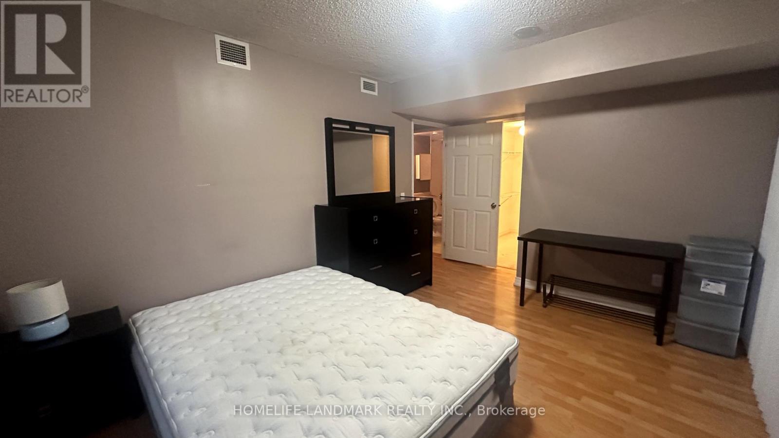2112 - 18 Parkview Avenue, Toronto, Ontario  M2N 7H7 - Photo 12 - C13676528