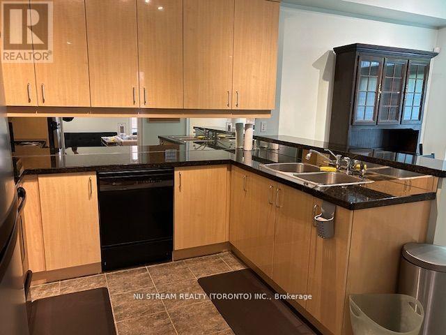 12 Preakness Drive, Toronto, Ontario  M3B 3S1 - Photo 3 - C13676576