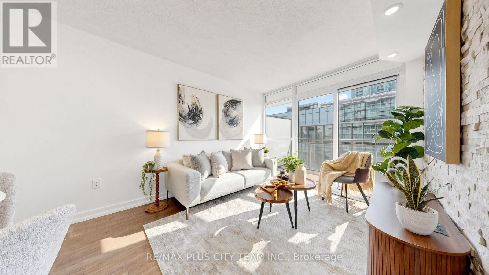 1103 - 38 Dan Leckie Way, Toronto, Ontario  M5V 2V6 - Photo 4 - C13676600