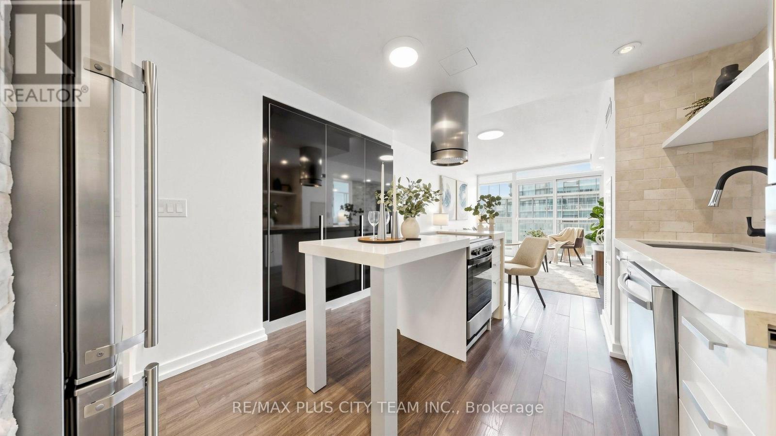 1103 - 38 Dan Leckie Way, Toronto, Ontario  M5V 2V6 - Photo 8 - C13676600