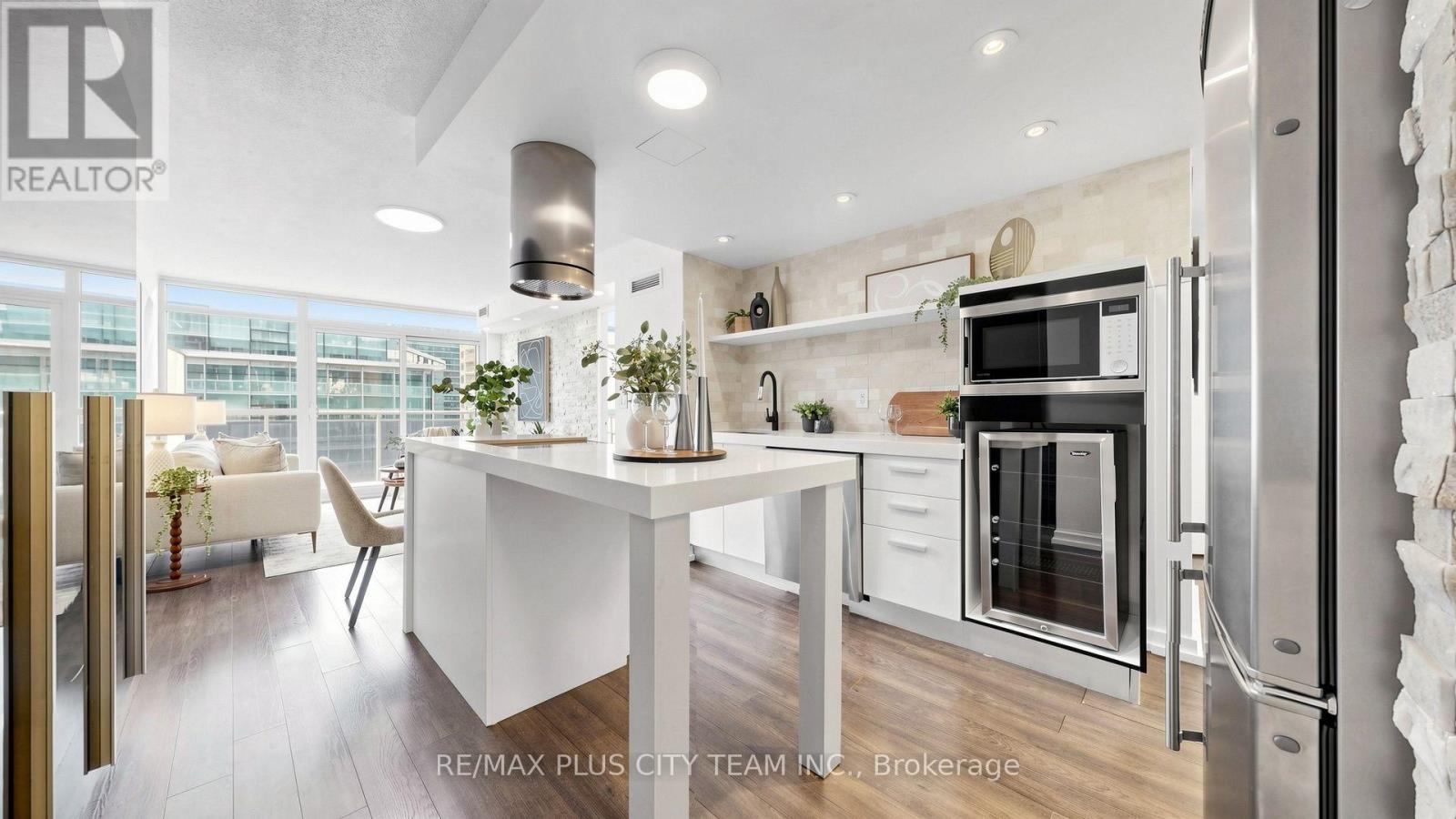 1103 - 38 Dan Leckie Way, Toronto, Ontario  M5V 2V6 - Photo 9 - C13676600