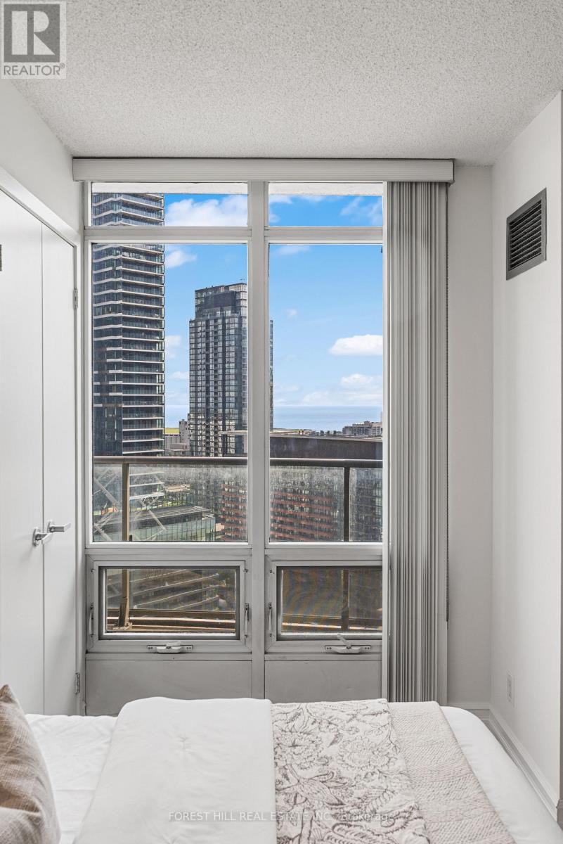 3003 - 373 Front Street W, Toronto, Ontario  M5V 3R7 - Photo 18 - C13676632