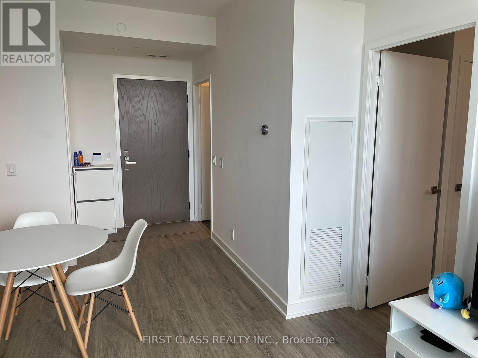 1217 - 30 Tretti Way, Toronto, Ontario  M3H 0E3 - Photo 5 - C13676648