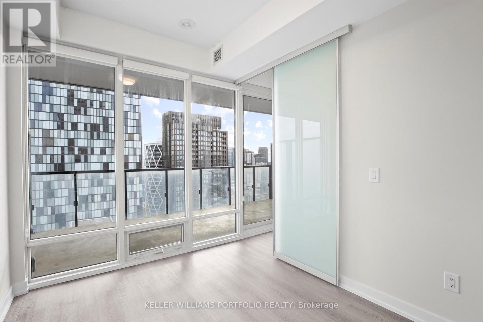 2408 - 488 University Avenue, Toronto, Ontario  M5G 0C1 - Photo 13 - C13676650