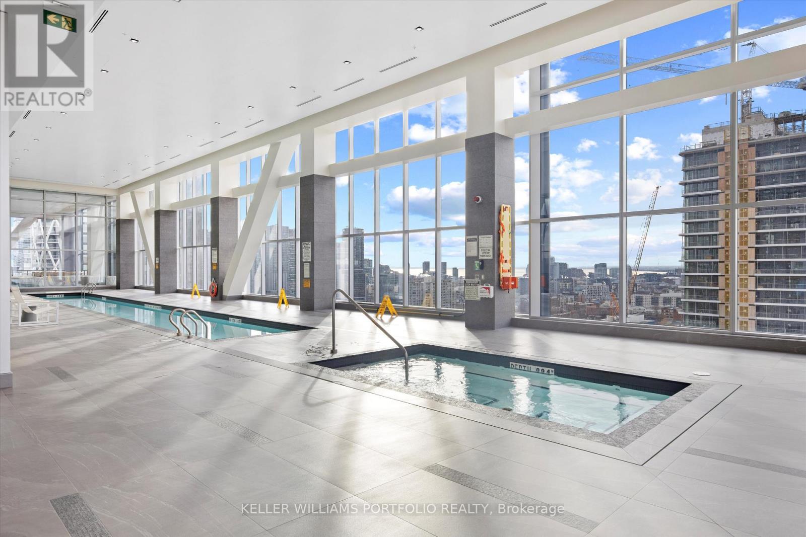 2408 - 488 University Avenue, Toronto, Ontario  M5G 0C1 - Photo 16 - C13676650