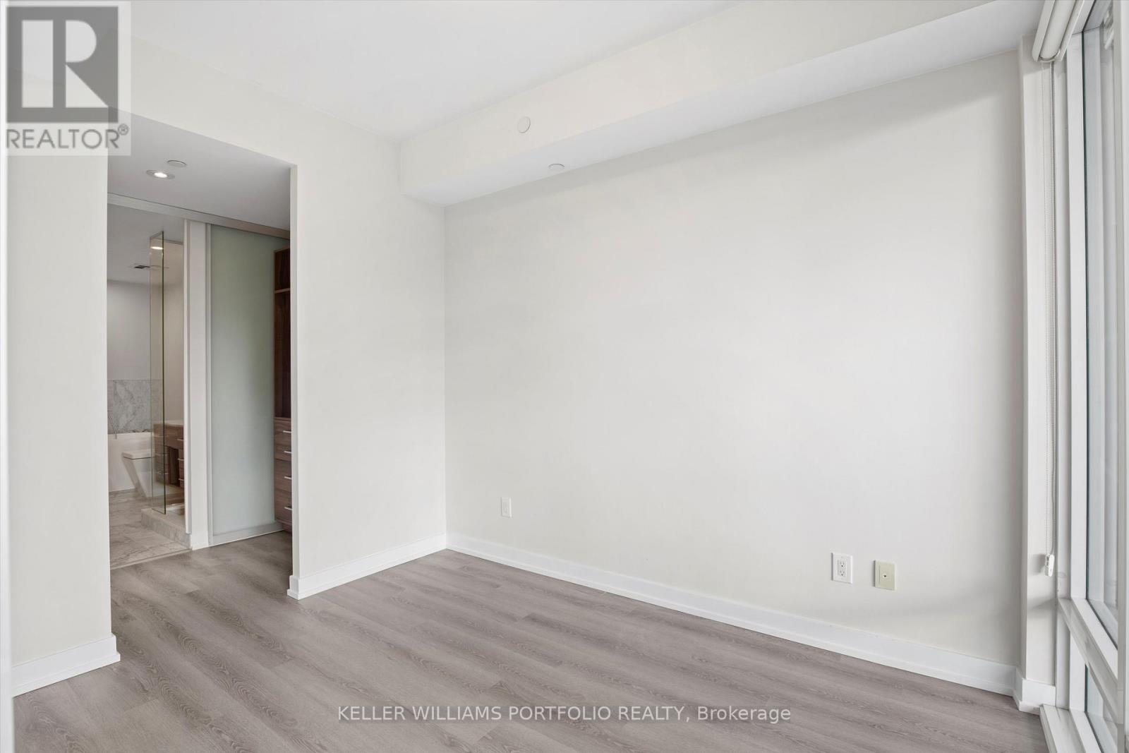 2408 - 488 University Avenue, Toronto, Ontario  M5G 0C1 - Photo 7 - C13676650