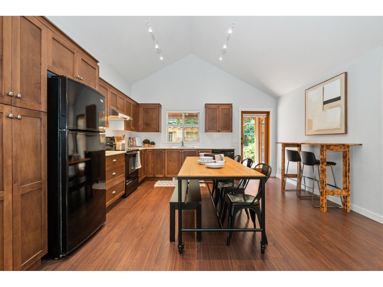 1835 Cherry Tree Lane, Cultus Lake South, Lindell Beach, British Columbia  V2R 0E1 - Photo 10 - R3155825