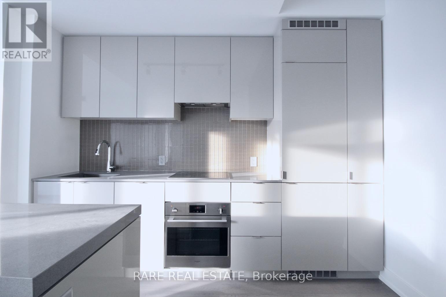 1901 - 7 Grenville Street, Toronto, Ontario  M4Y 0E9 - Photo 2 - C13676702
