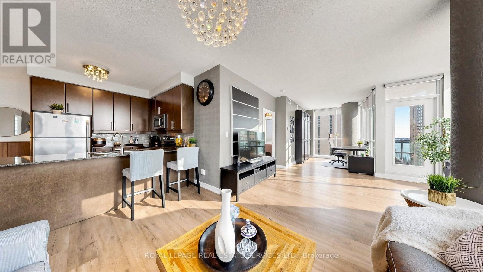2212 - 33 Bay Street, Toronto, Ontario  M5J 2Z3 - Photo 11 - C13676730