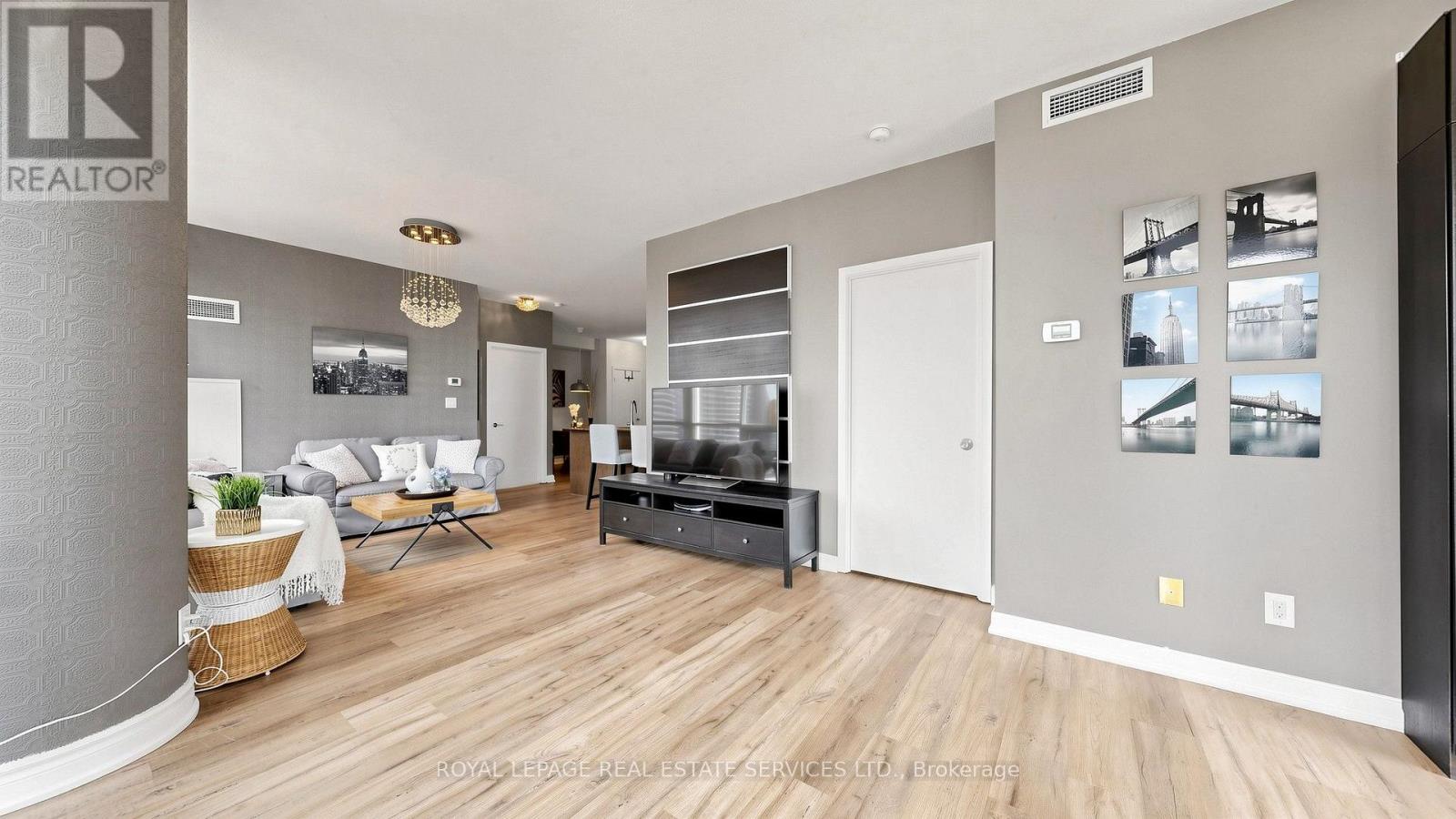 2212 - 33 Bay Street, Toronto, Ontario  M5J 2Z3 - Photo 15 - C13676730