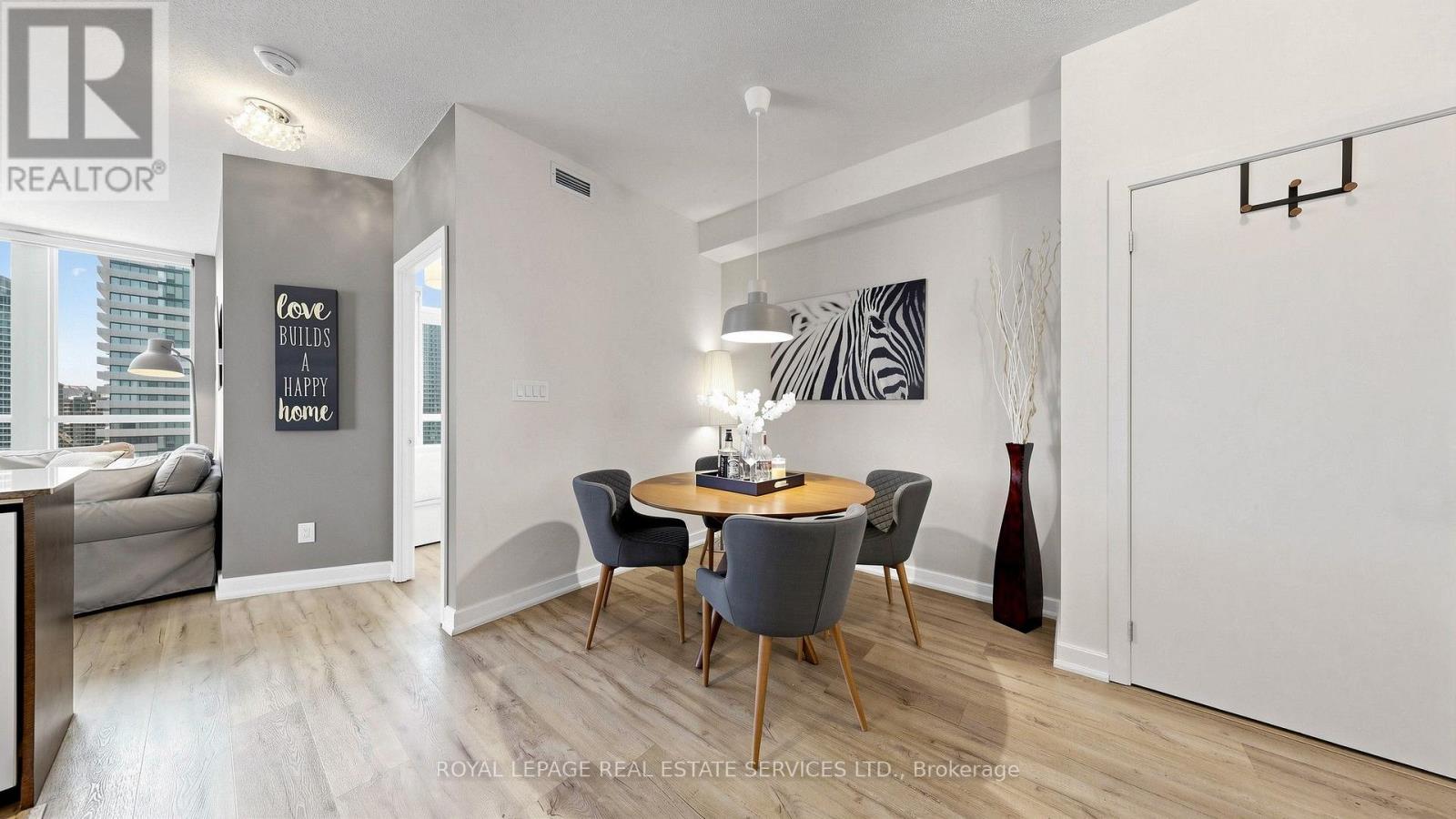 2212 - 33 Bay Street, Toronto, Ontario  M5J 2Z3 - Photo 24 - C13676730