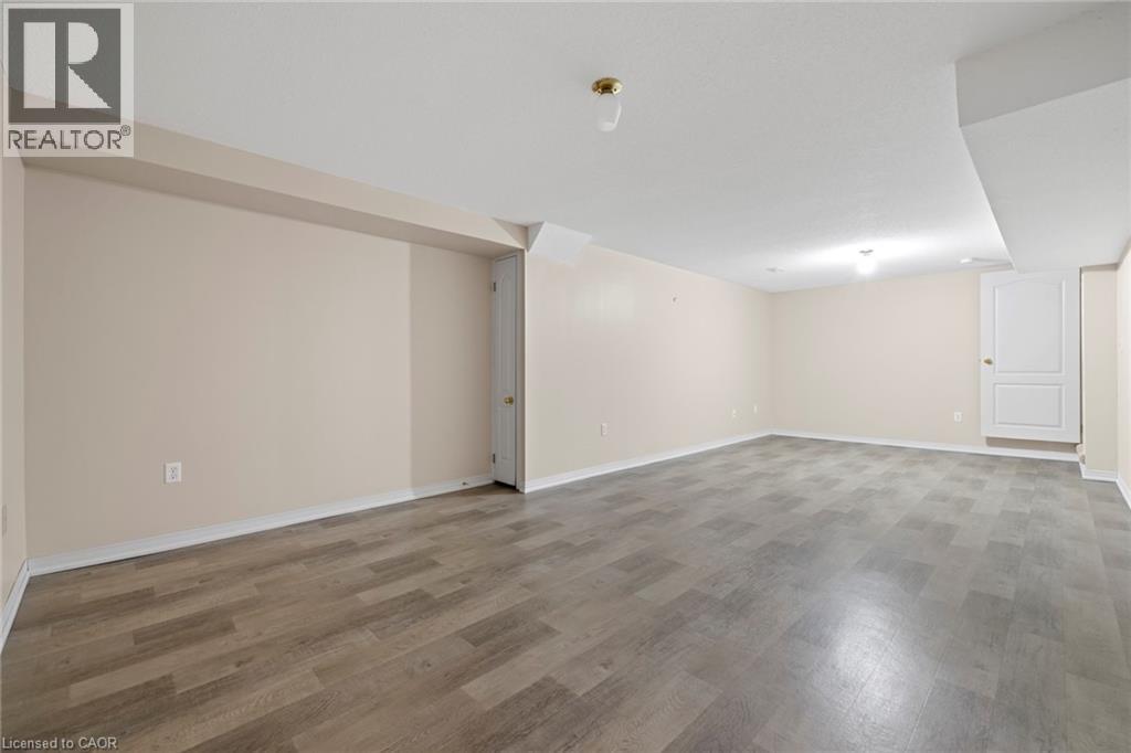 24 Kenyon Crescent Unit# 15, Grimsby, Ontario  L3M 5S4 - Photo 16 - 40811394