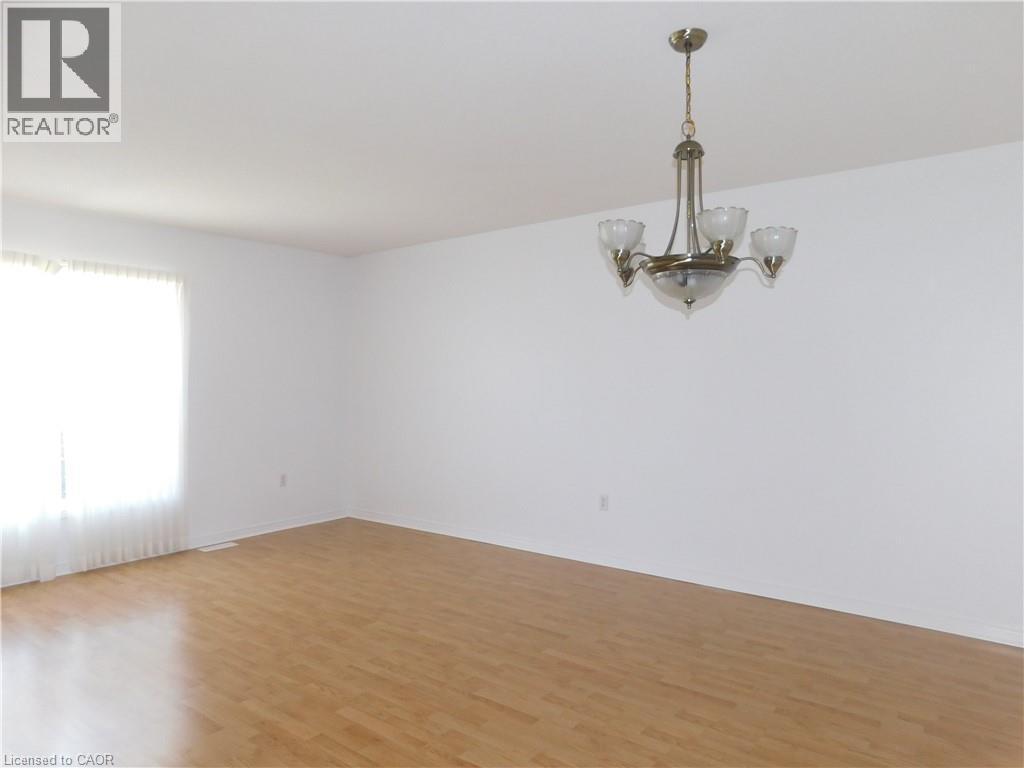24 Kenyon Crescent Unit# 15, Grimsby, Ontario  L3M 5S4 - Photo 6 - 40811394