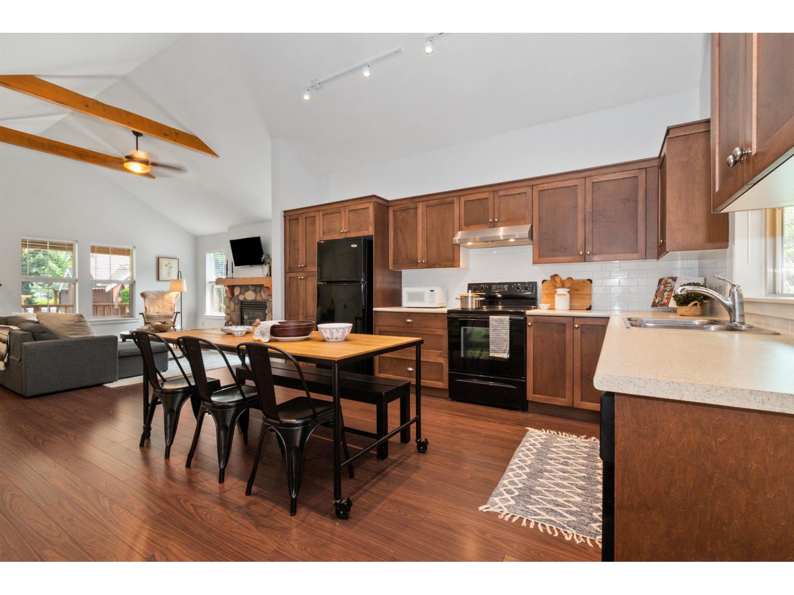 1835 Cherry Tree Lane, Cultus Lake South, Lindell Beach, British Columbia  V2R 0E1 - Photo 11 - R3155825