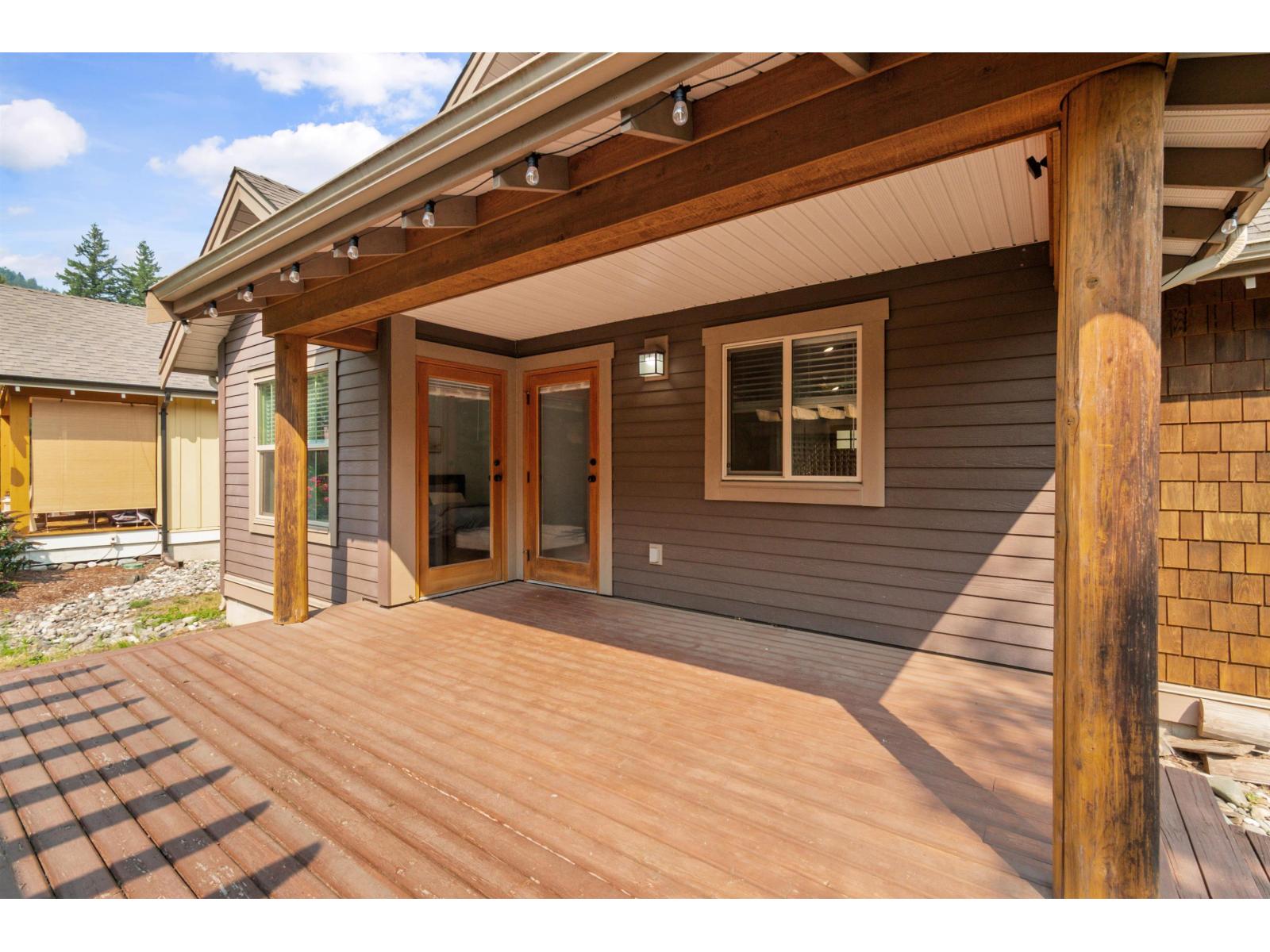 1835 Cherry Tree Lane, Cultus Lake South, Lindell Beach, British Columbia  V2R 0E1 - Photo 17 - R3155825