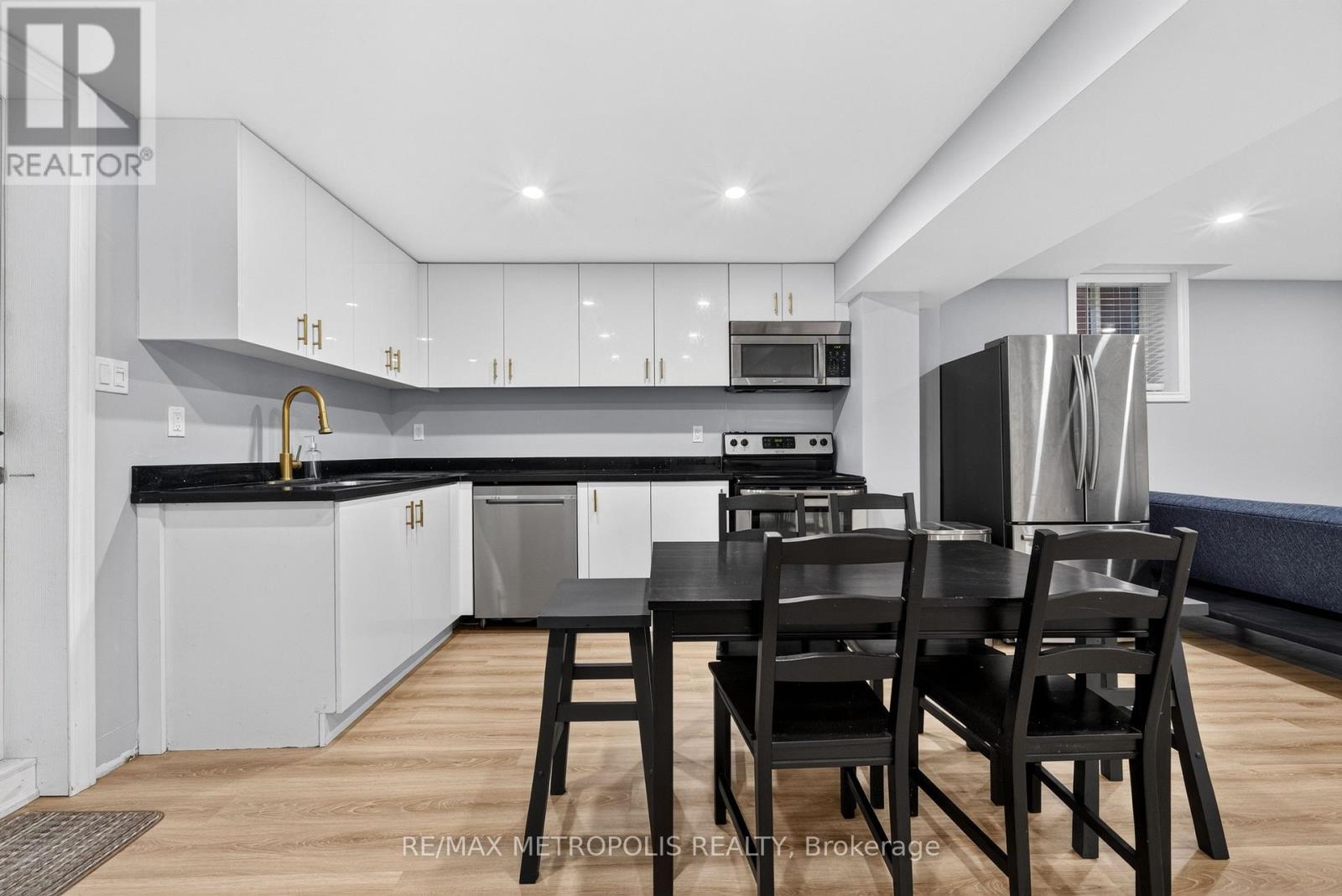 Bsmt - 337 Old Harwood Avenue, Ajax, Ontario L1Z 1H9 - Photo 6 - E13676574