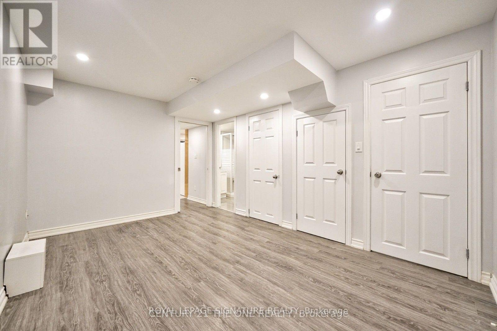 76 Highhill Drive, Toronto, Ontario  M1T 1N7 - Photo 4 - E13676608