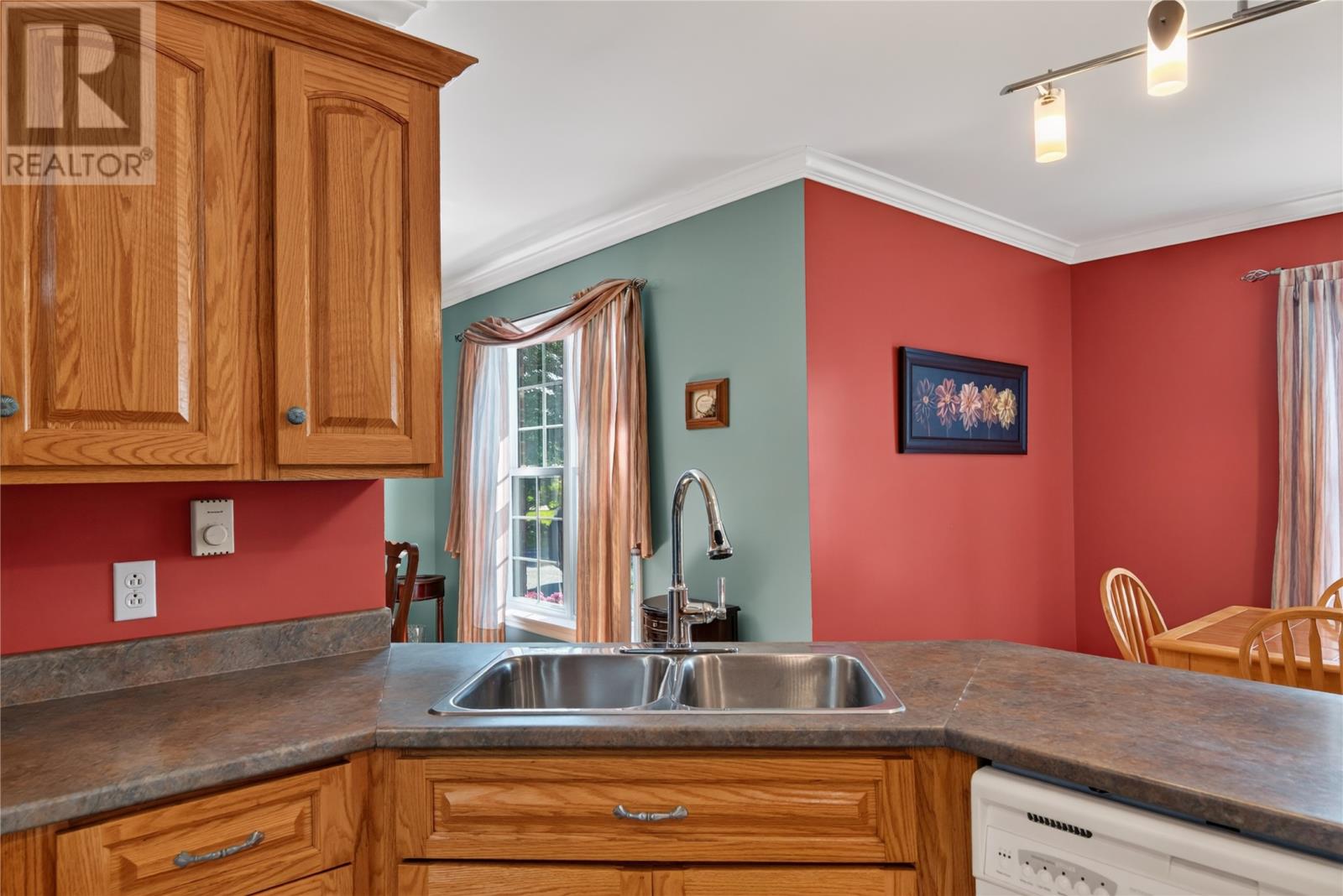 342 Main Street, Victoria Cove — photo 9