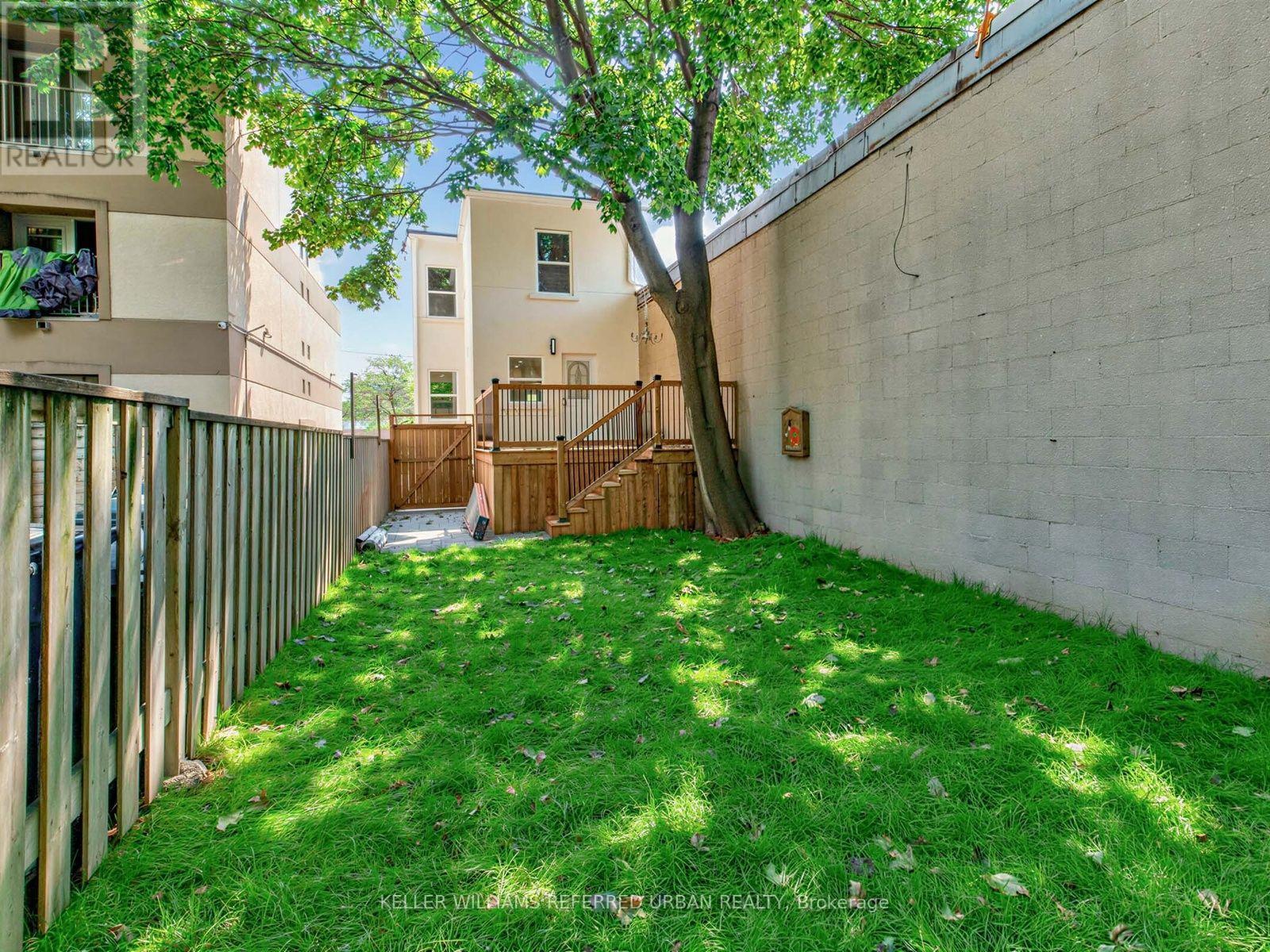 968 Eastern Avenue, Toronto, Ontario  M4L 1A6 - Photo 21 - E13676686