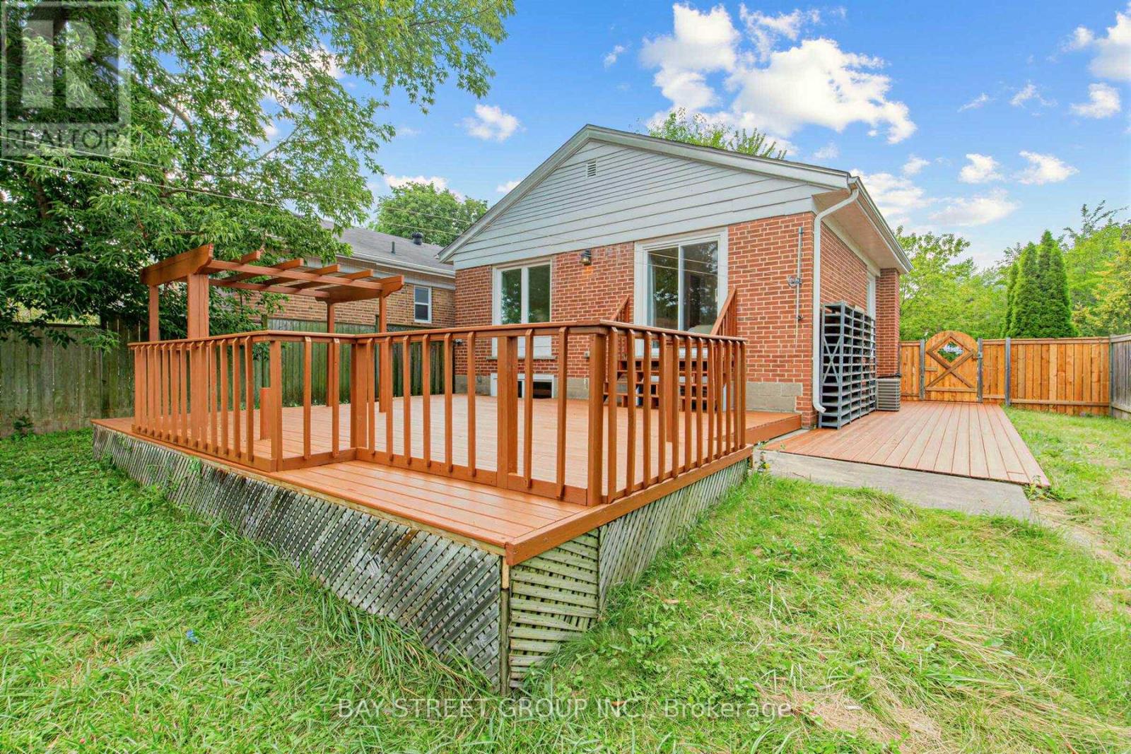 47 Haileybury Drive, Toronto, Ontario  M1K 4X7 - Photo 33 - E13676688