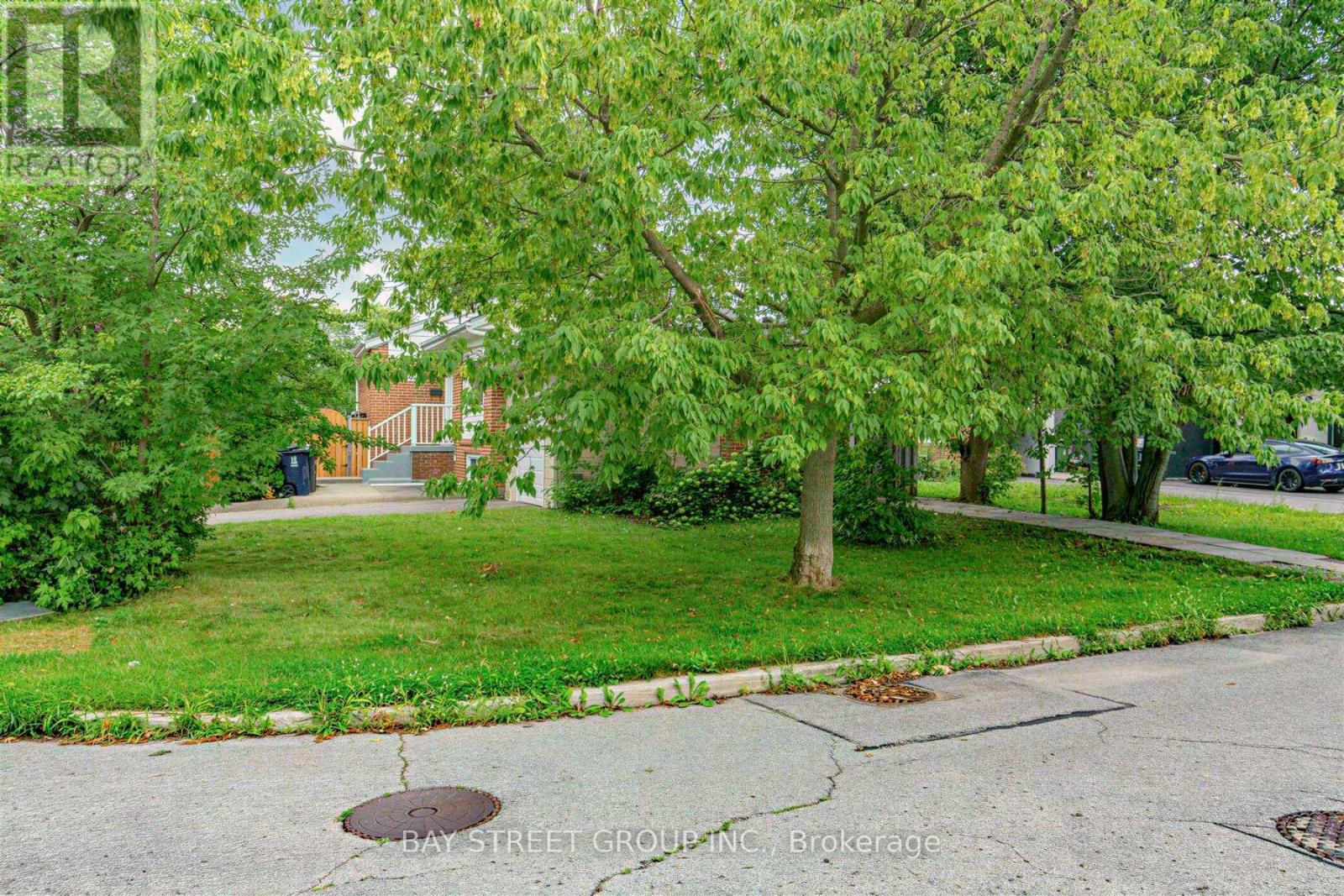 47 Haileybury Drive, Toronto, Ontario  M1K 4X7 - Photo 34 - E13676688