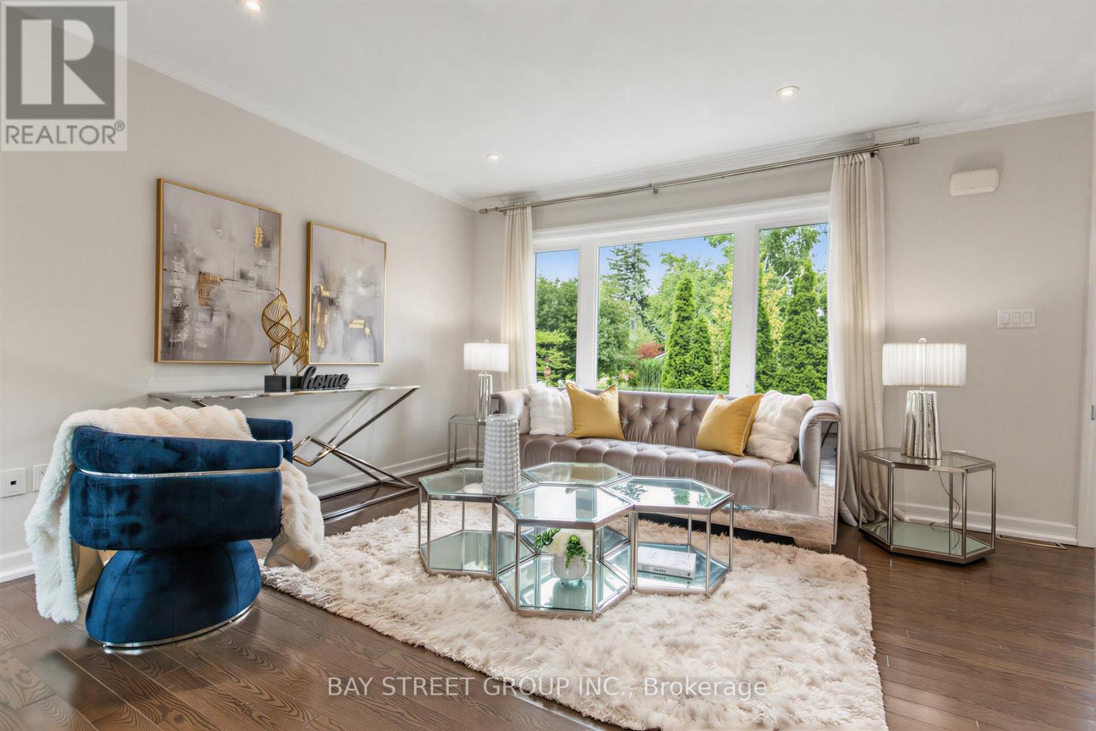 47 Haileybury Drive, Toronto, Ontario  M1K 4X7 - Photo 4 - E13676688