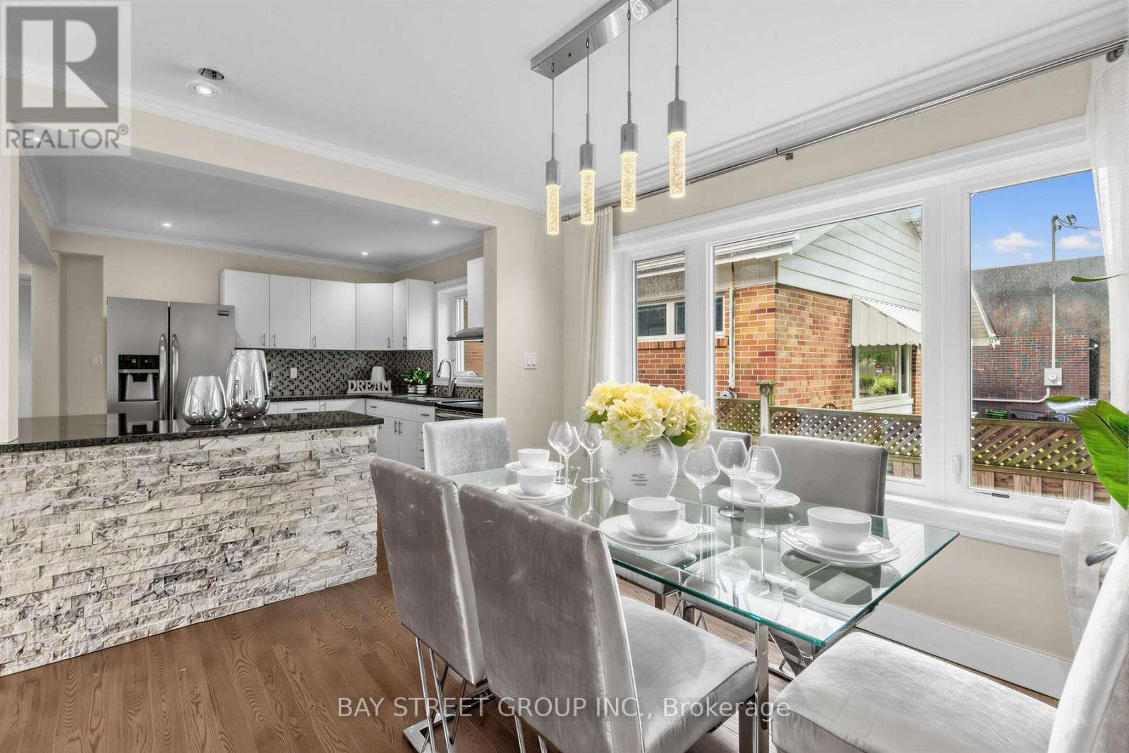 47 Haileybury Drive, Toronto, Ontario  M1K 4X7 - Photo 6 - E13676688