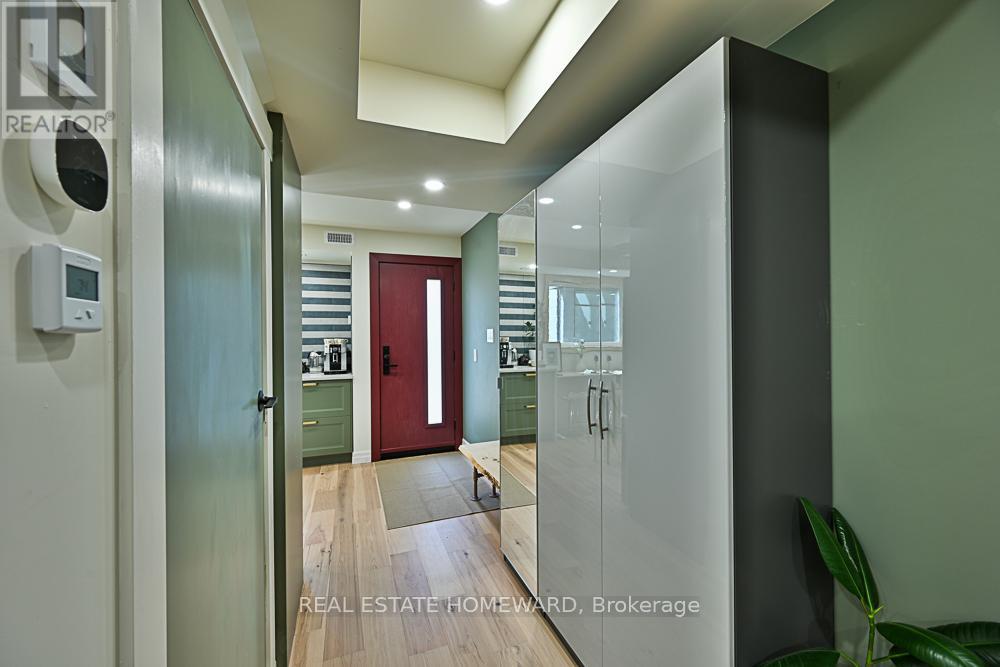 Laneway - 254 Rhodes Avenue, Toronto, Ontario  M4L 3A1 - Photo 10 - E13676704