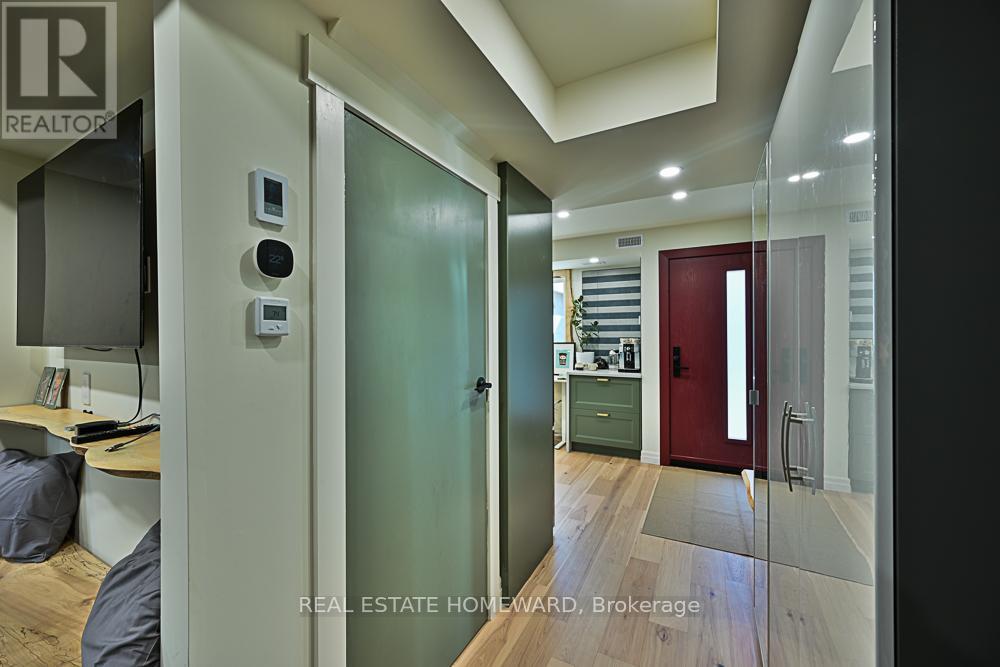 Laneway - 254 Rhodes Avenue, Toronto, Ontario  M4L 3A1 - Photo 11 - E13676704