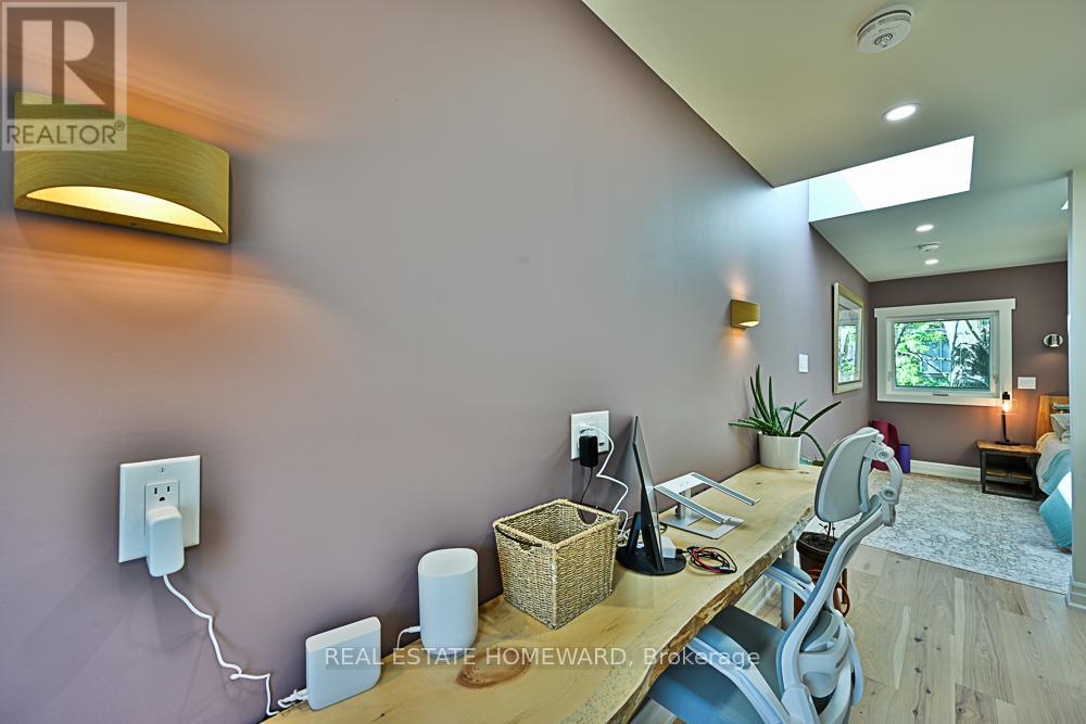Laneway - 254 Rhodes Avenue, Toronto, Ontario  M4L 3A1 - Photo 25 - E13676704