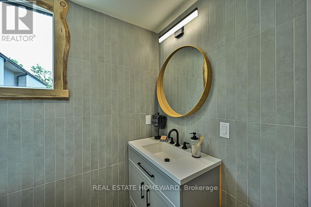 Laneway - 254 Rhodes Avenue, Toronto, Ontario  M4L 3A1 - Photo 34 - E13676704