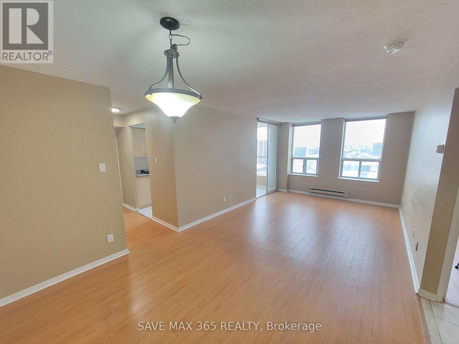 1405 - 330 Mccowan Road, Toronto, Ontario  M1J 3N3 - Photo 6 - E13676716