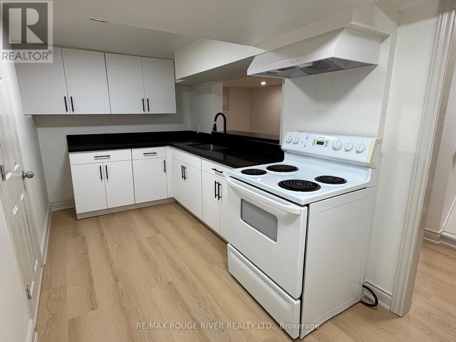 2, Lower - 121 Lupin Drive, Whitby, Ontario  L1N 1X9 - Photo 7 - E13676738