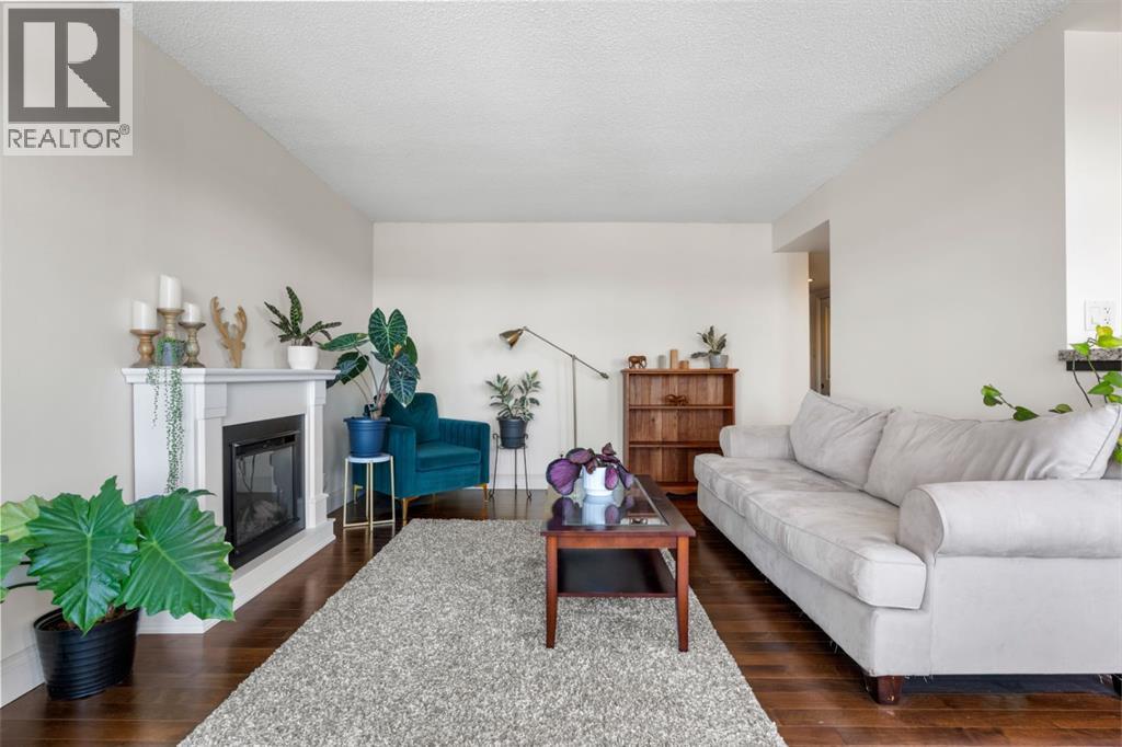 1206, 733 14 Avenue SW, Calgary, Alberta  T2R 0N3 - Photo 5 - A2323001