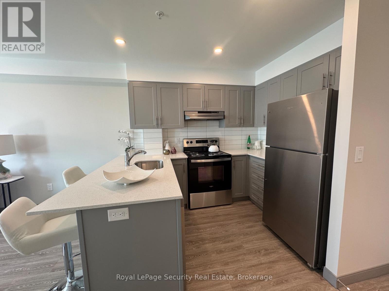 511 - 1015 Innisfil Beach Road, Innisfil, Ontario  L9S 1T3 - Photo 8 - N13676550
