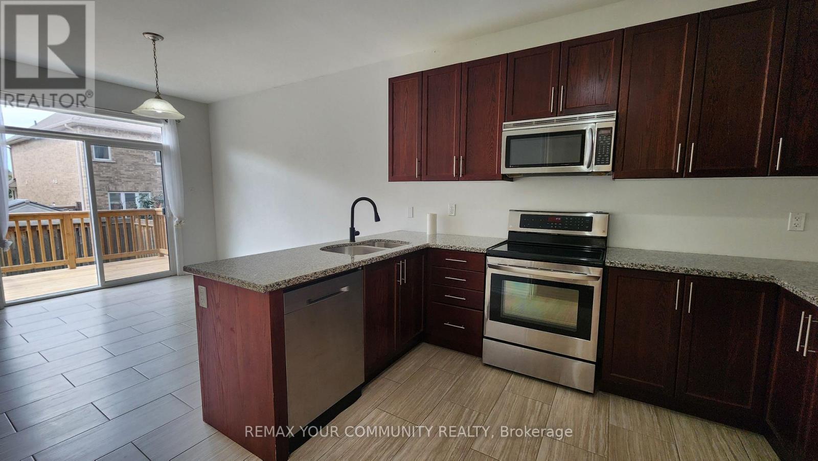 90 Bramsey Street, Georgina, Ontario  L0E 1R0 - Photo 6 - N13676562