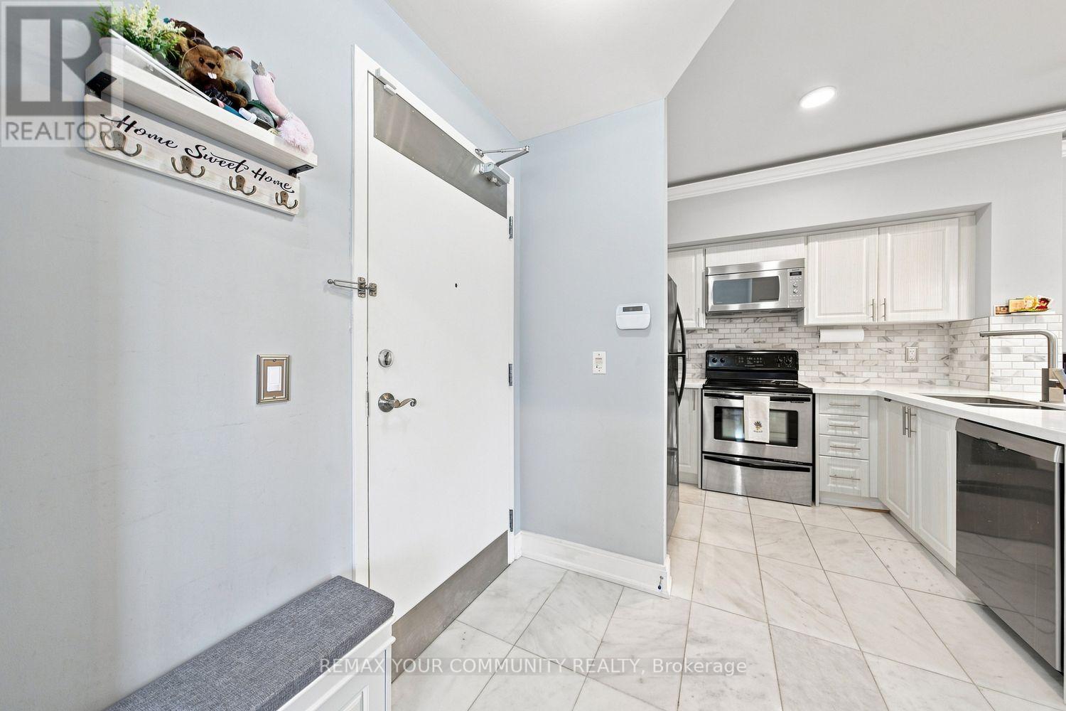 210 - 9973 Keele Street, Vaughan (Maple), Ontario  L6A 3Y5 - Photo 5 - N13676580