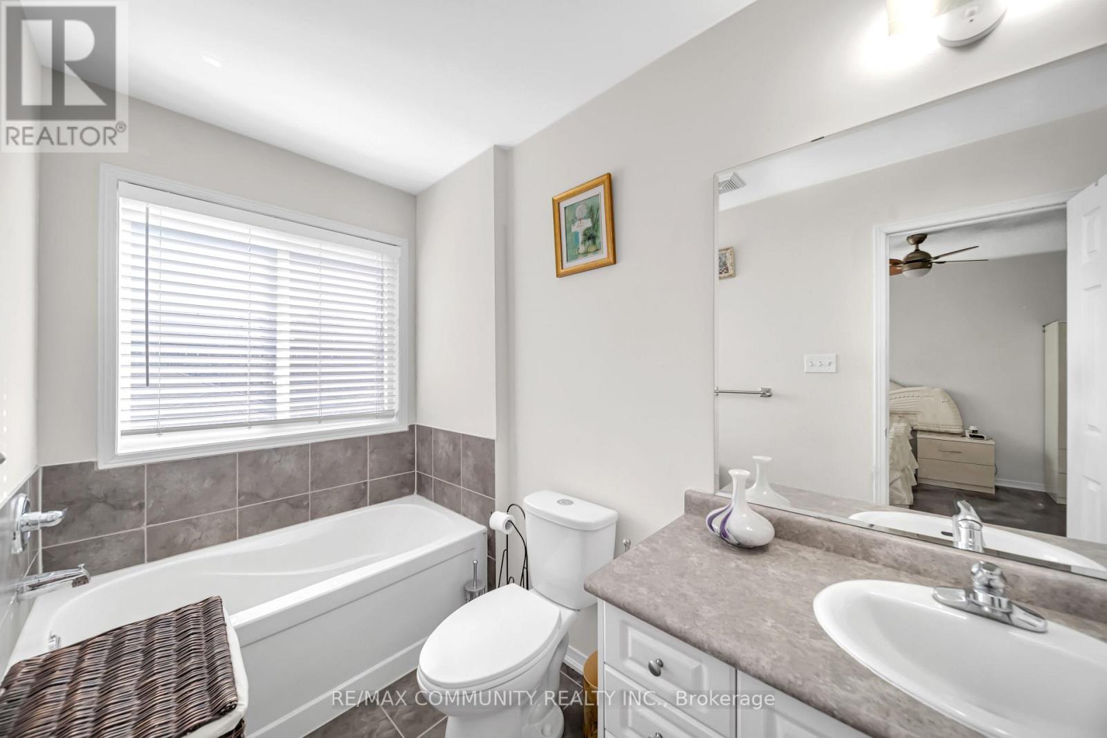 220 Lageer Drive, Whitchurch-Stouffville, Ontario  L4A 0X1 - Photo 21 - N13676656