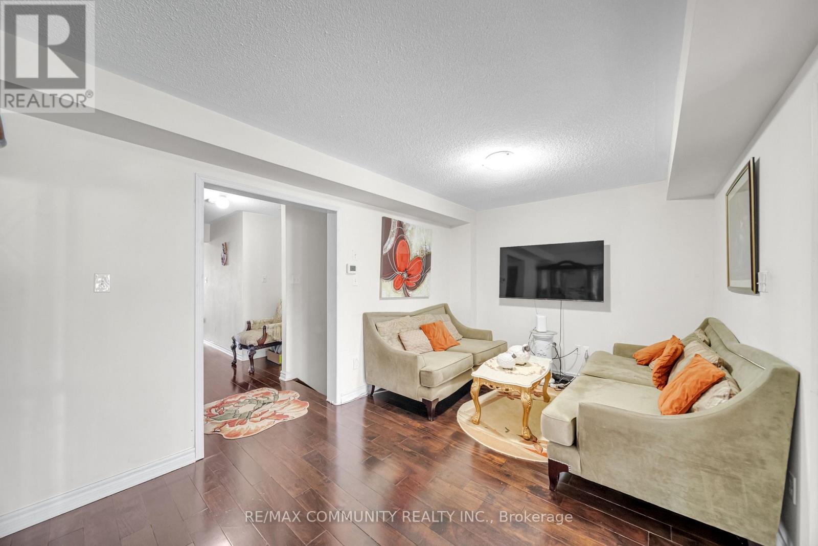 220 Lageer Drive, Whitchurch-Stouffville, Ontario  L4A 0X1 - Photo 9 - N13676656