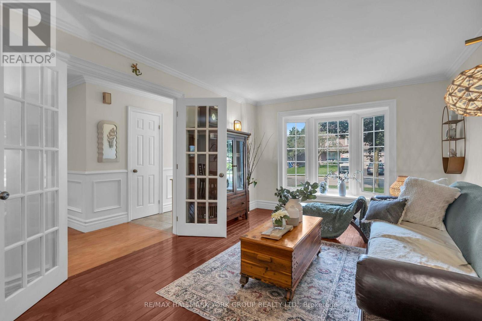 606 Haines Road, Newmarket, Ontario  L3Y 6V5 - Photo 9 - N13676674