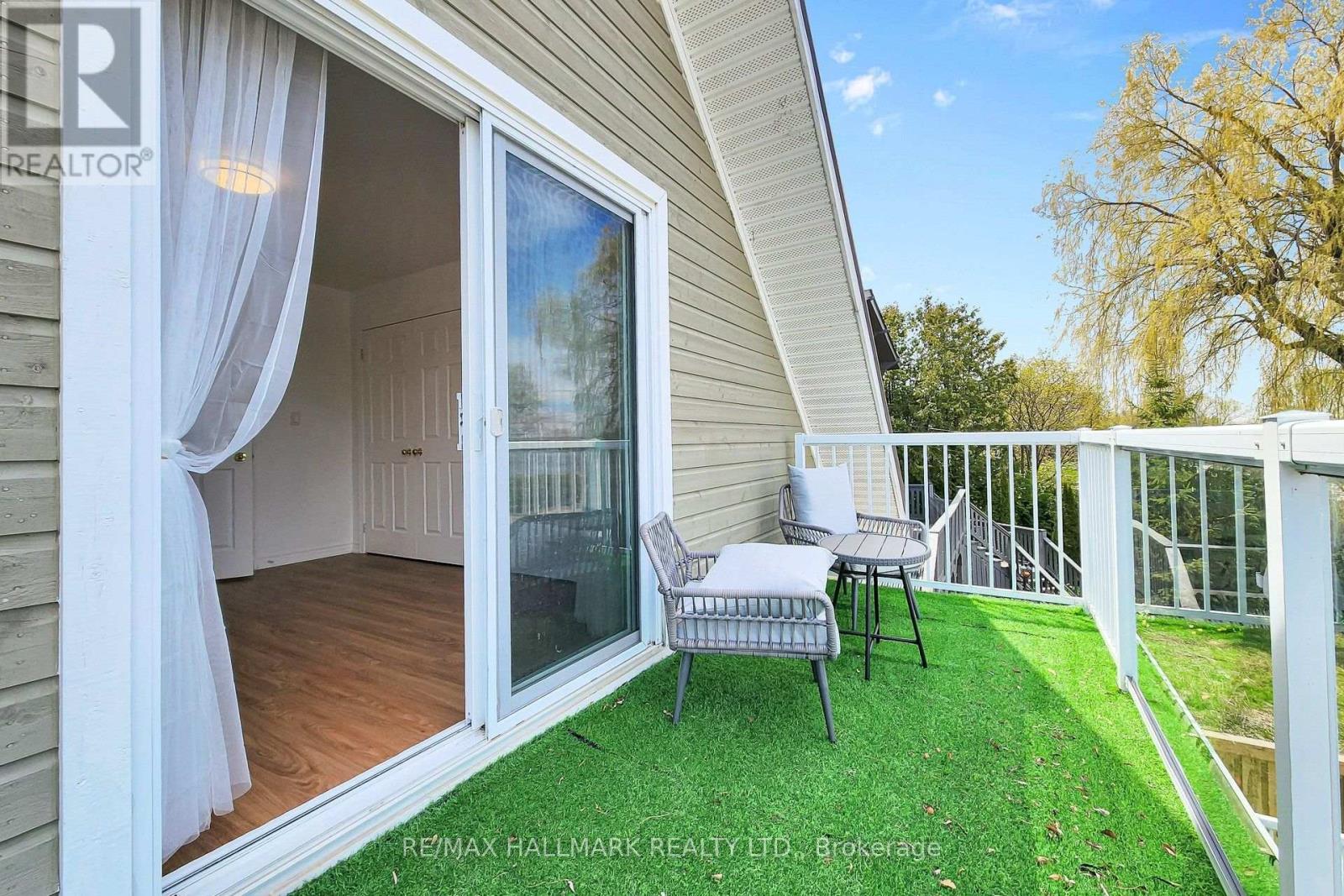 941 Lake Drive N, Georgina, Ontario  L4P 3E9 - Photo 18 - N13676700